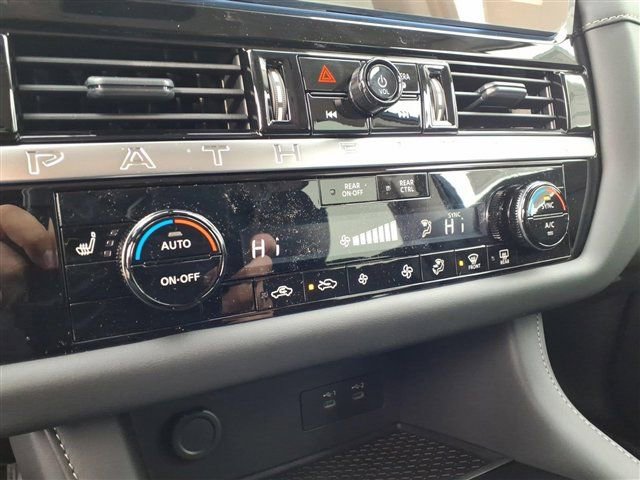 New 2026 Nissan Pathfinder SV image 12