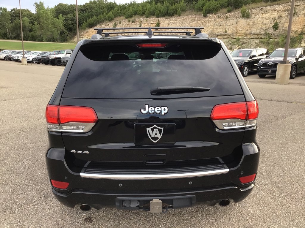 Used 2017 Jeep Grand Cherokee Overland AWD/4WD image 5