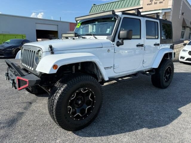Used 2015 Jeep Wrangler Unlimited Sport AWD/4WD image 2