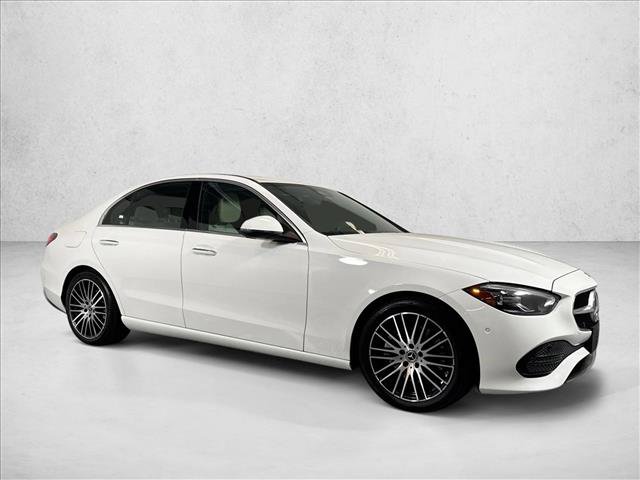 Used 2024 Mercedes-Benz C 300 4MATIC Sedan image 3