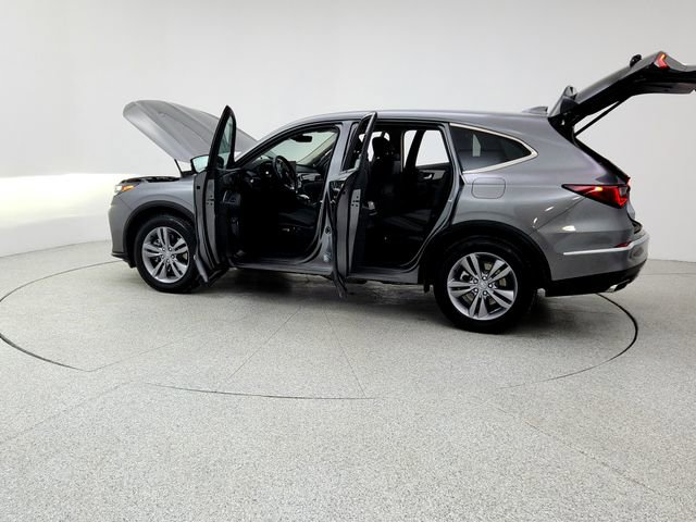 Used 2025 Acura MDX SH-AWD image 12