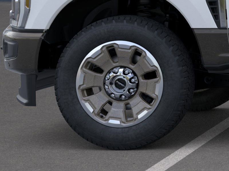 New 2025 Ford F350 King Ranch w/ FX4 Off-Road Package image 19