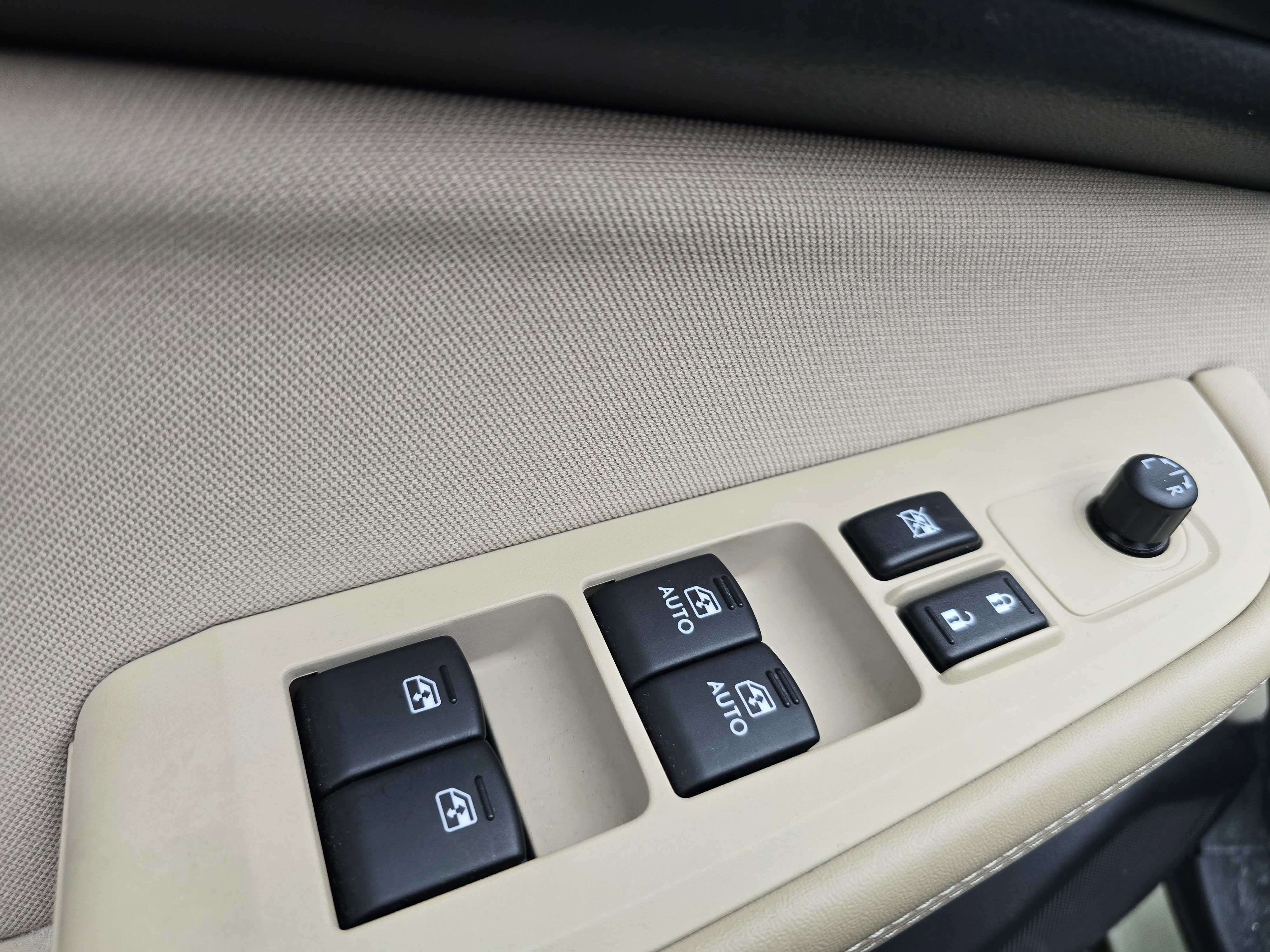 Used 2016 Subaru Outback 2.5i Premium w/ Protection Package #1 image 15