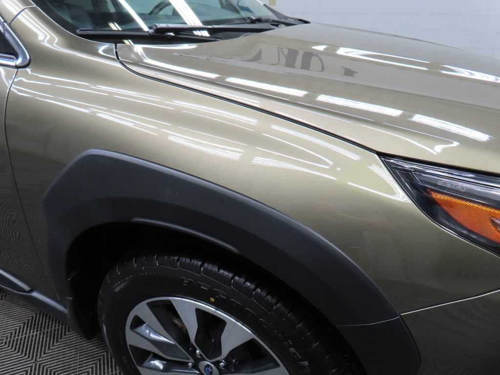Used 2023 Subaru Outback Touring AWD/4WD image 32