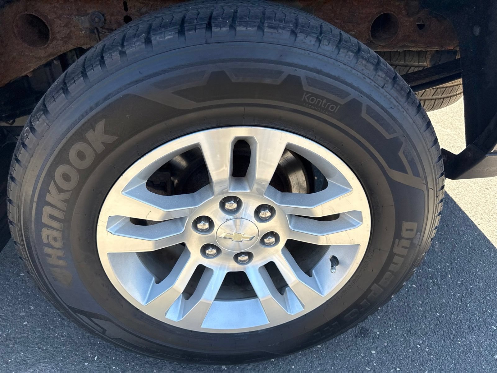 Used 2019 Chevrolet Silverado 1500 LT w/ All Star Edition AWD/4WD image 10