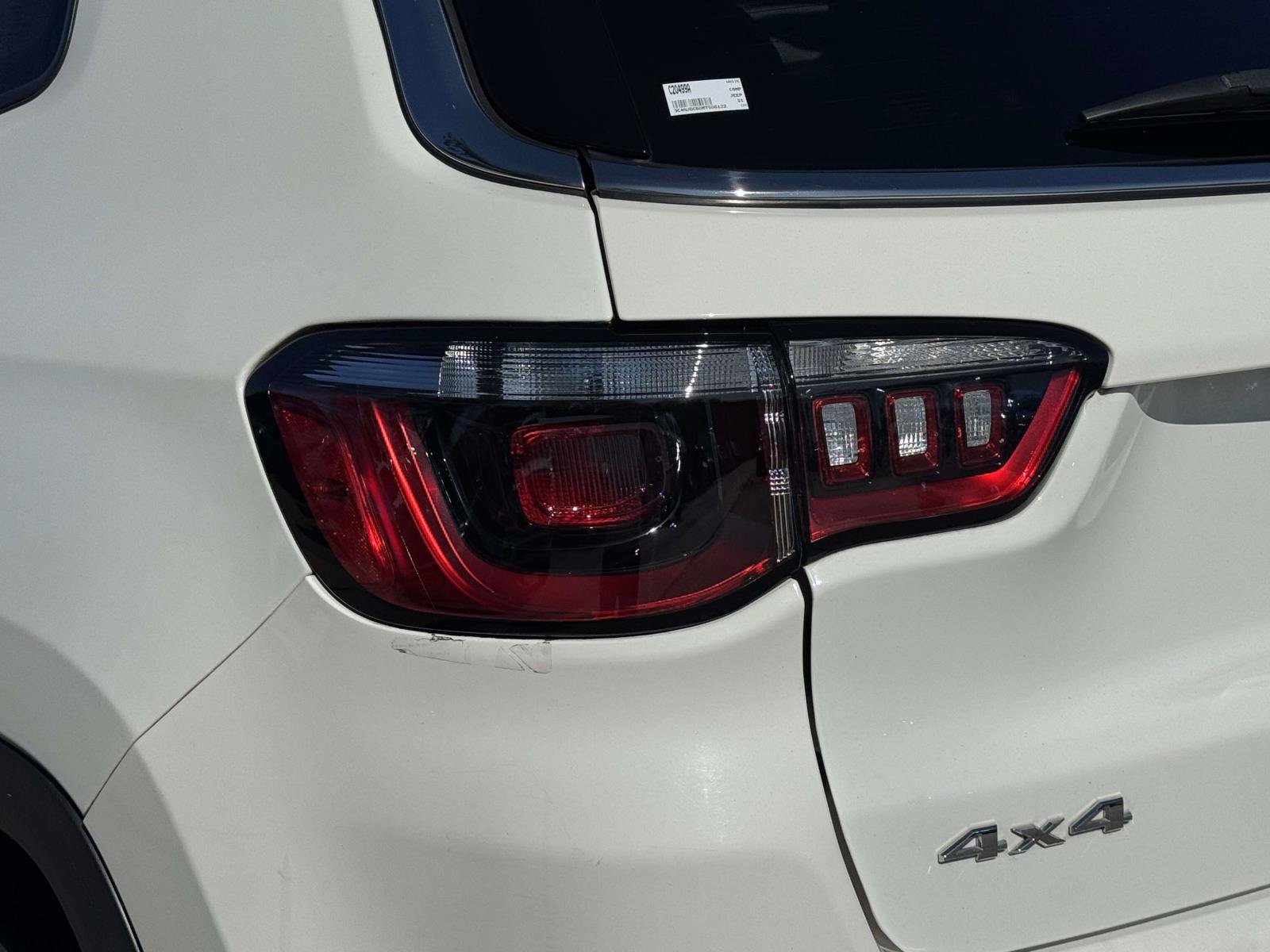 Used 2021 Jeep Compass Limited w/ Sun and Sound Group AWD/4WD image 9