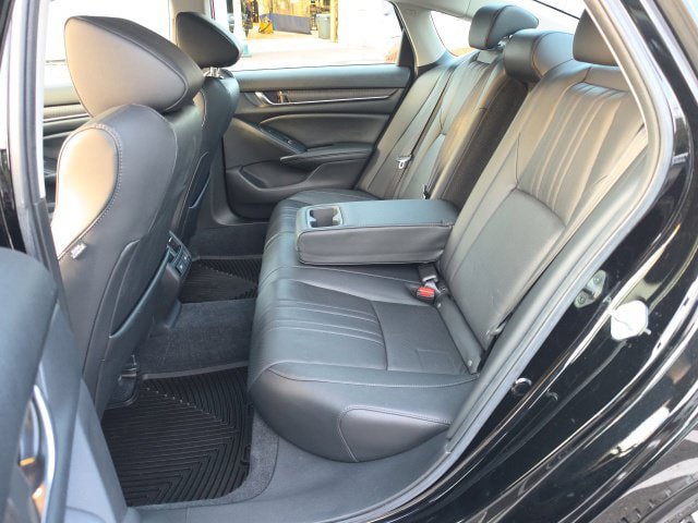 Used 2022 Honda Accord Touring image 11
