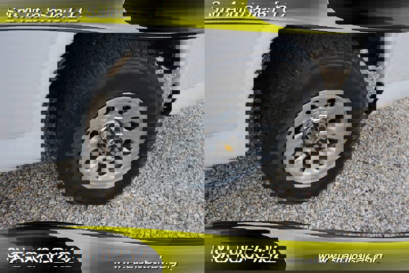 Used 2010 Chevrolet Express 1500 image 34