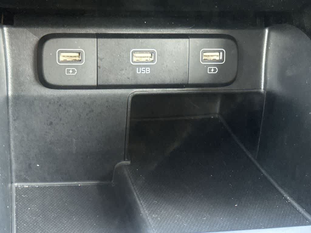 Certified 2023 Kia Sorento LX FWD image 24
