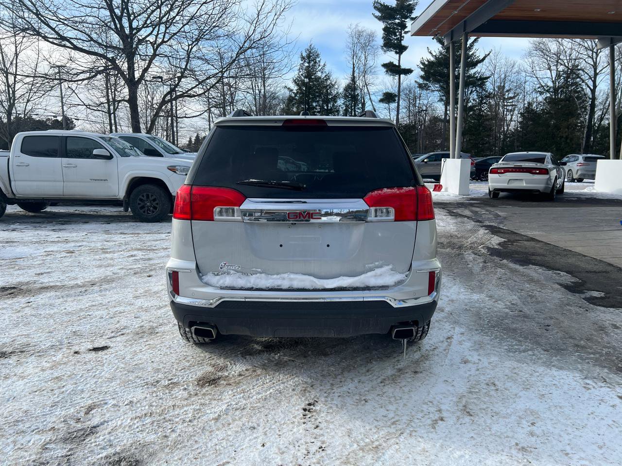 Used 2017 GMC Terrain SLT w/ Open Road Package image 4