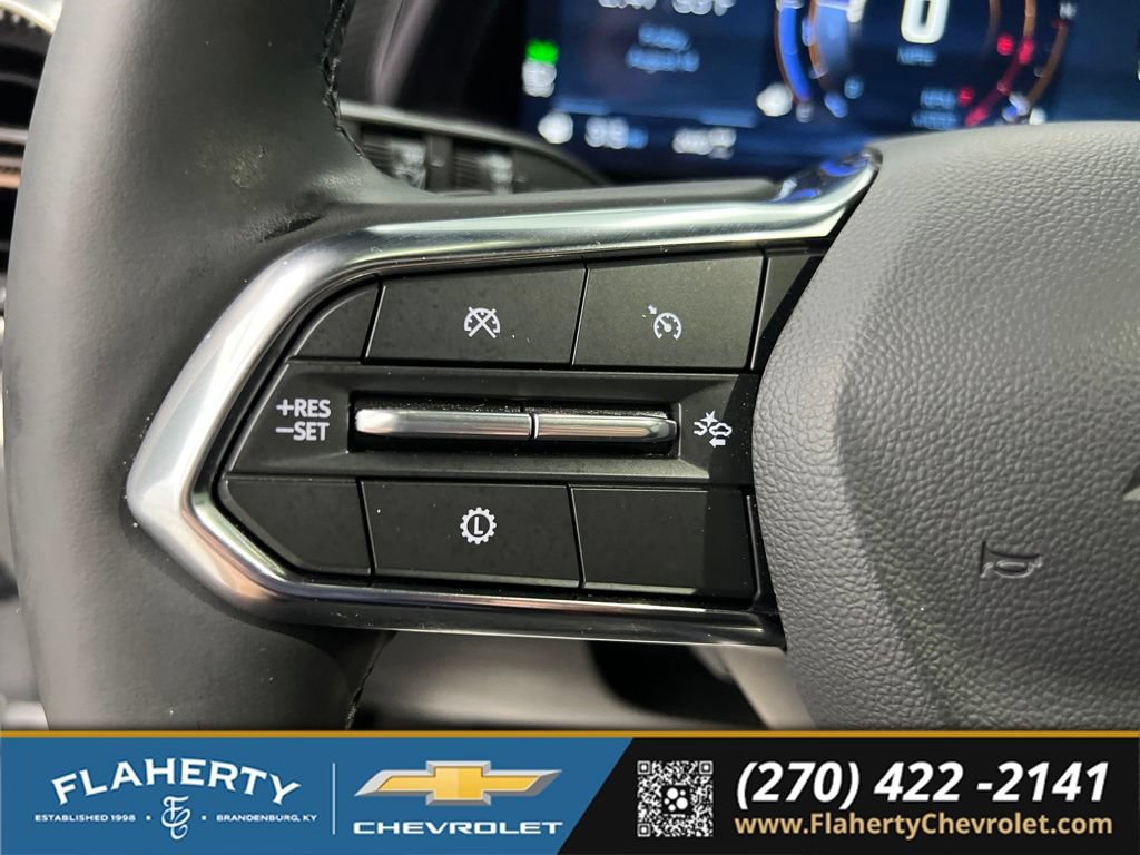 Used 2026 Chevrolet Equinox LT AWD/4WD image 23
