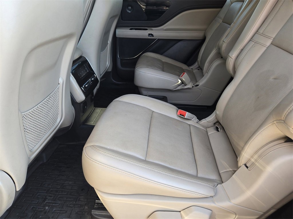 Used 2022 Lincoln Aviator Reserve w/ Elements Package Plus image 29
