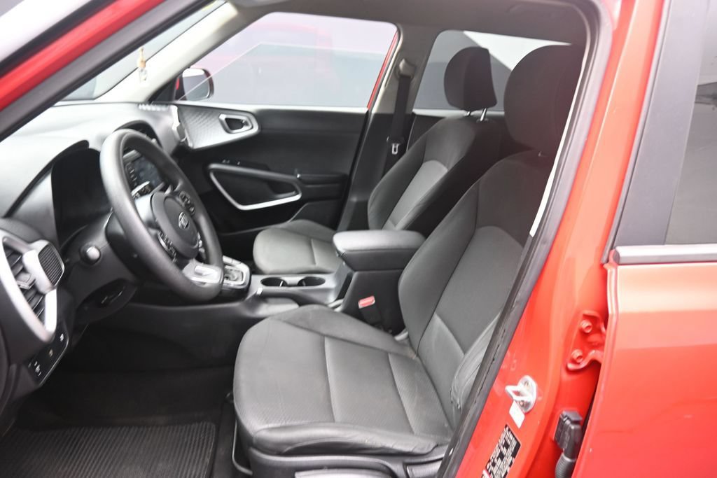 Used 2020 Kia Soul LX FWD image 18