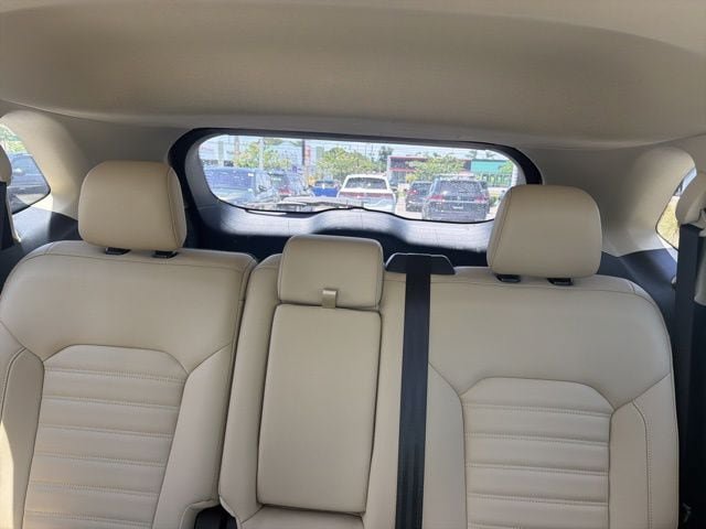Used 2019 Ford Edge SEL w/ Equipment Group 201A FWD image 18