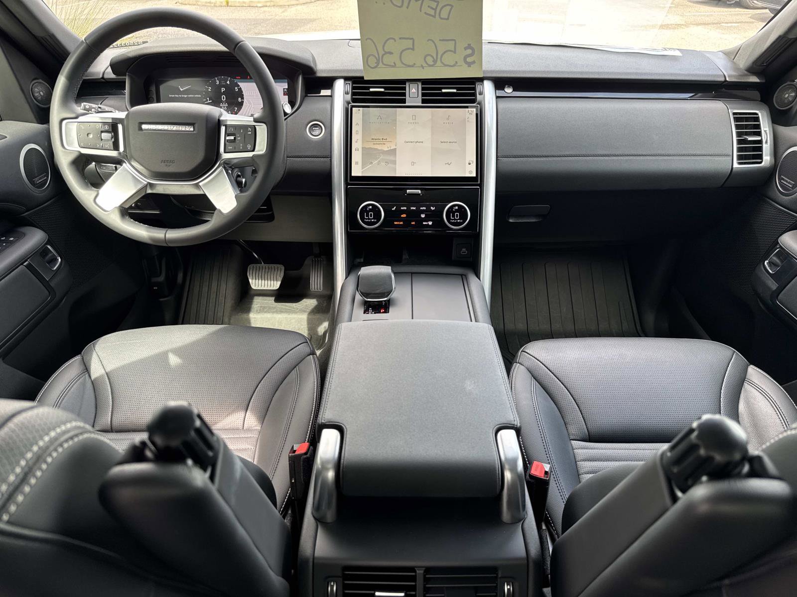 Certified 2025 Land Rover Discovery S image 16