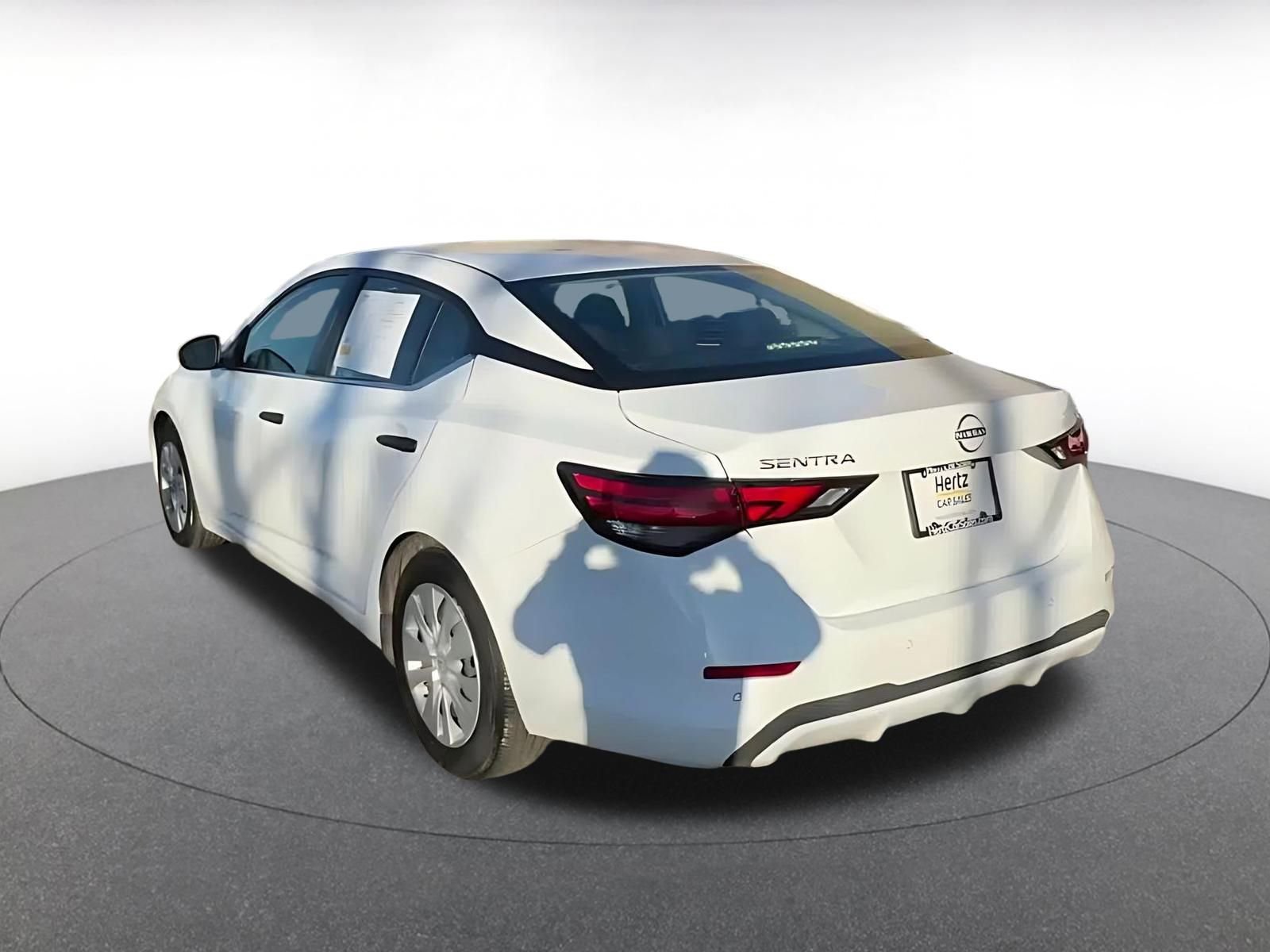 Used 2025 Nissan Sentra S image 11