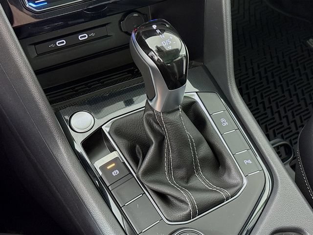New 2026 Volkswagen Taos SEL AWD/4WD image 18