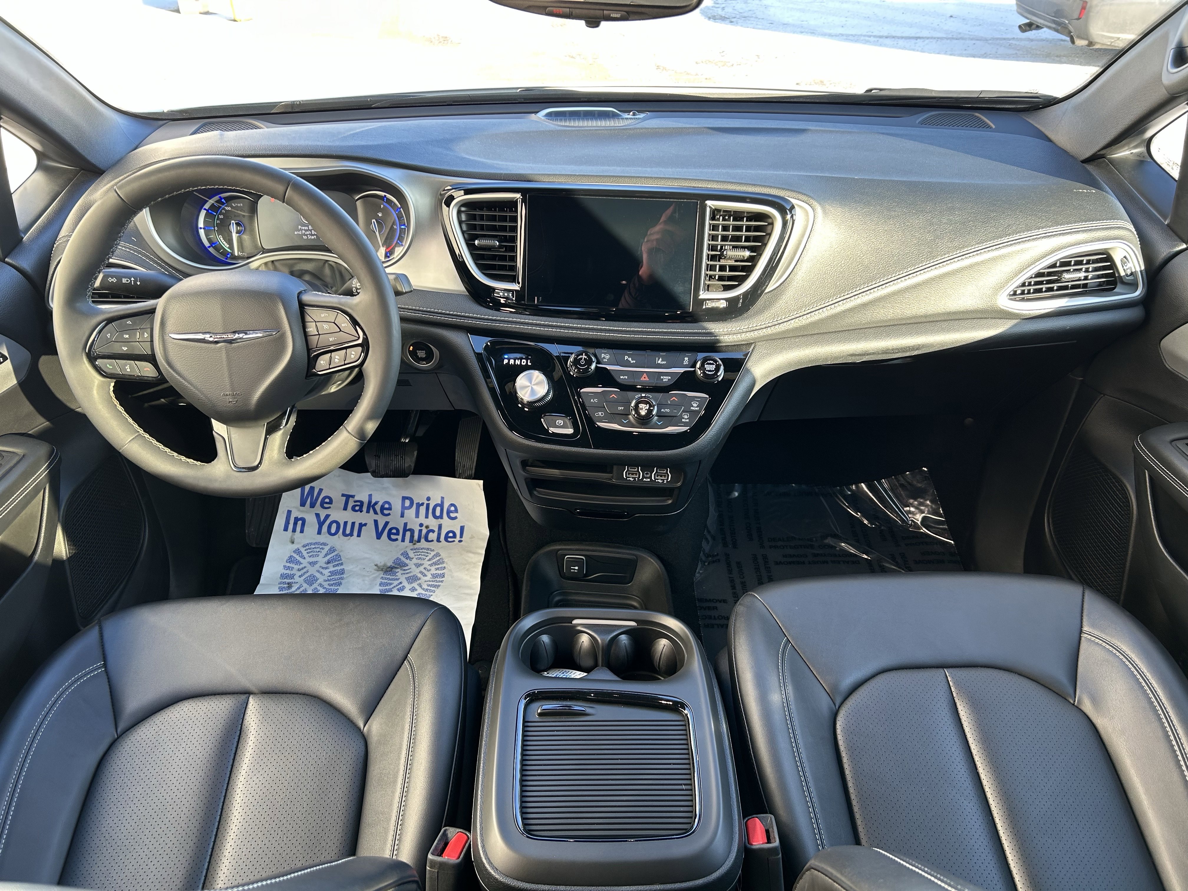 Used 2024 Chrysler Pacifica Limited image 19