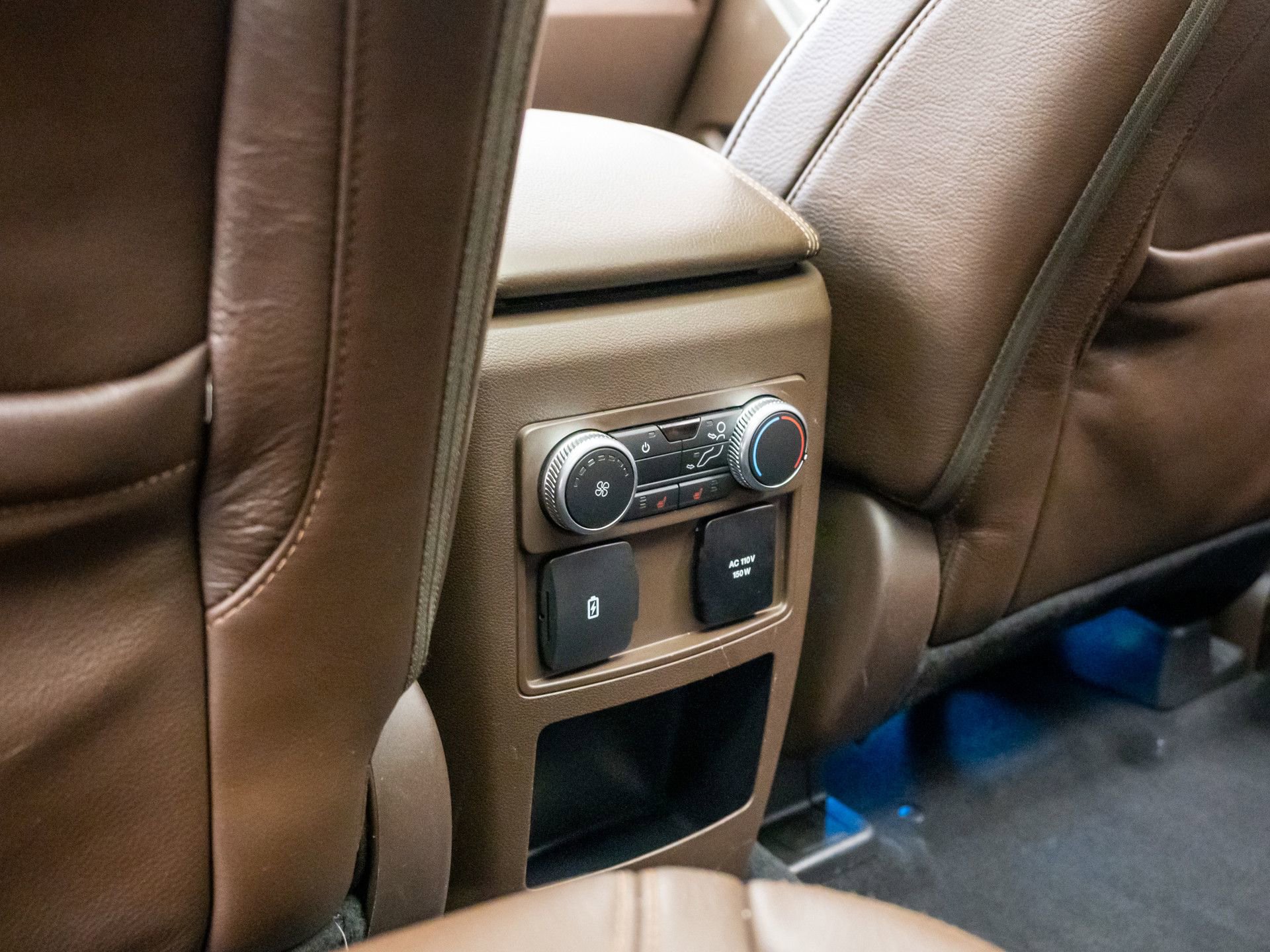 Used 2021 Ford Explorer King Ranch w/ Premium Technology Package AWD/4WD image 18