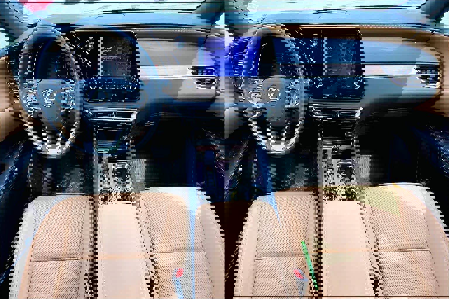 Used 2023 Lexus RX 350 Premium w/ Accessory Package image 16