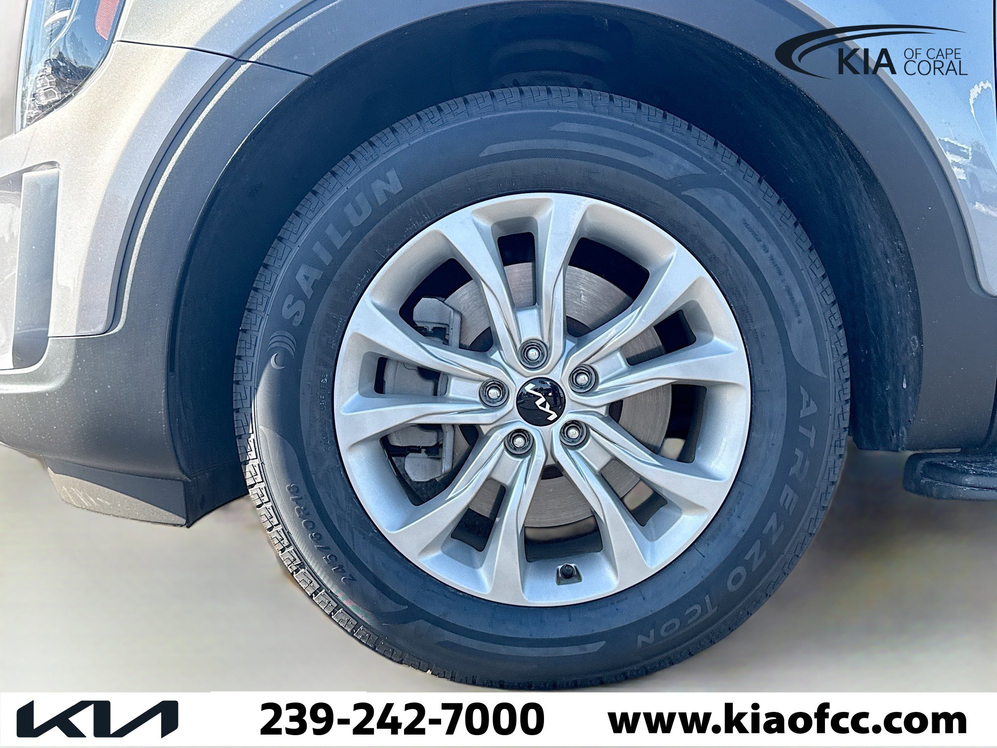 Used 2022 Kia Telluride LX image 42