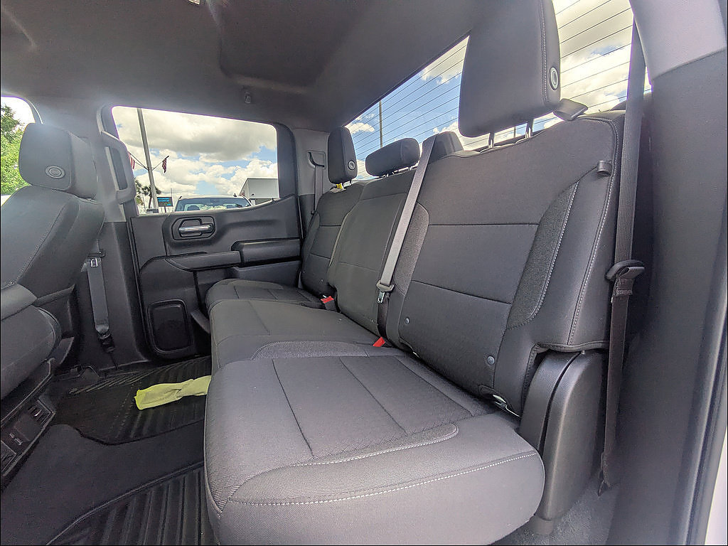 Certified 2025 Chevrolet Silverado 1500 Custom Trail Boss w/ Dark Appearance Package AWD/4WD image 15