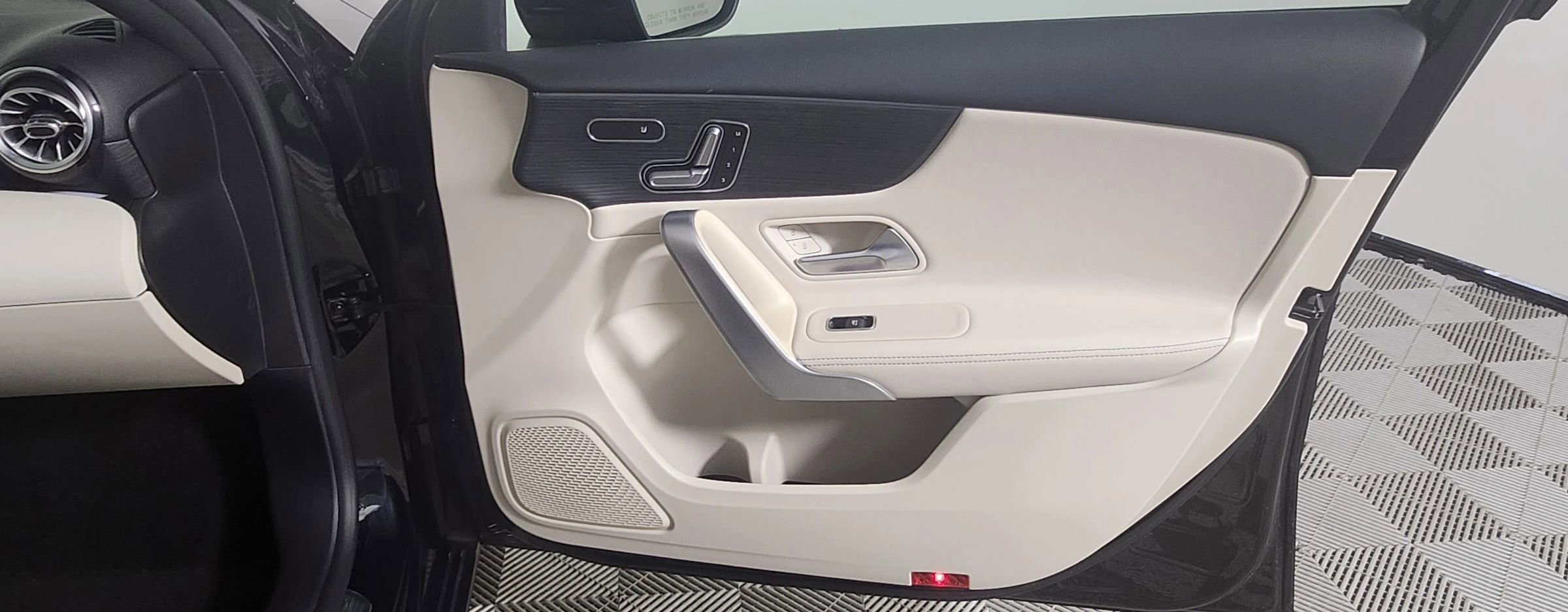 Used 2019 Mercedes-Benz A 220 image 19