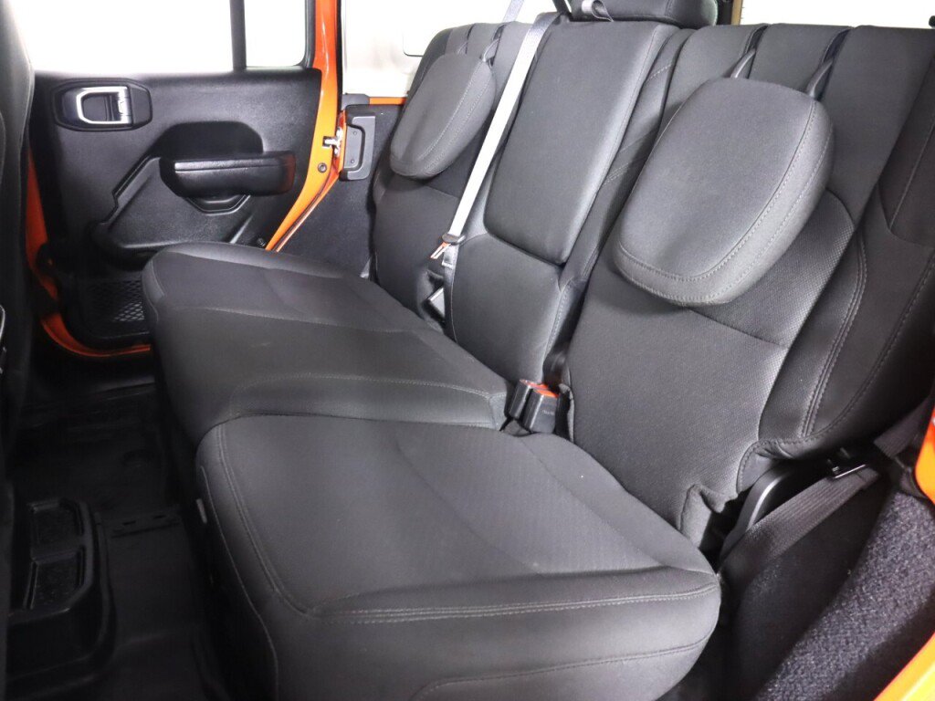Used 2023 Jeep Wrangler Unlimited w/ Cold Weather Group AWD/4WD image 34