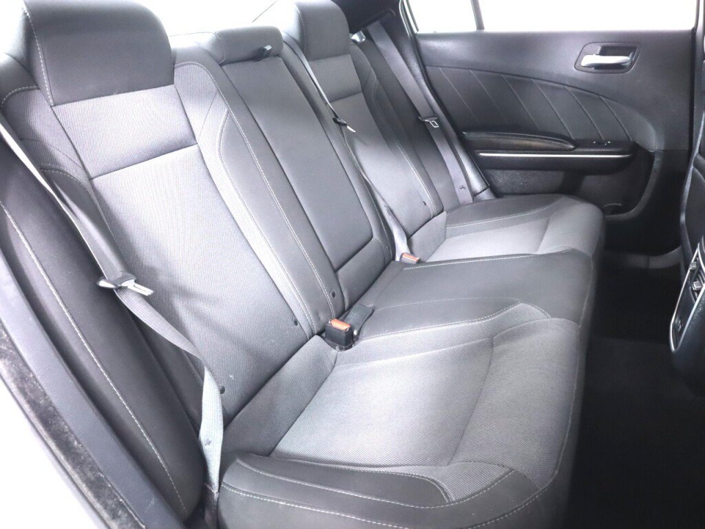 Used 2019 Dodge Charger SXT RWD image 33