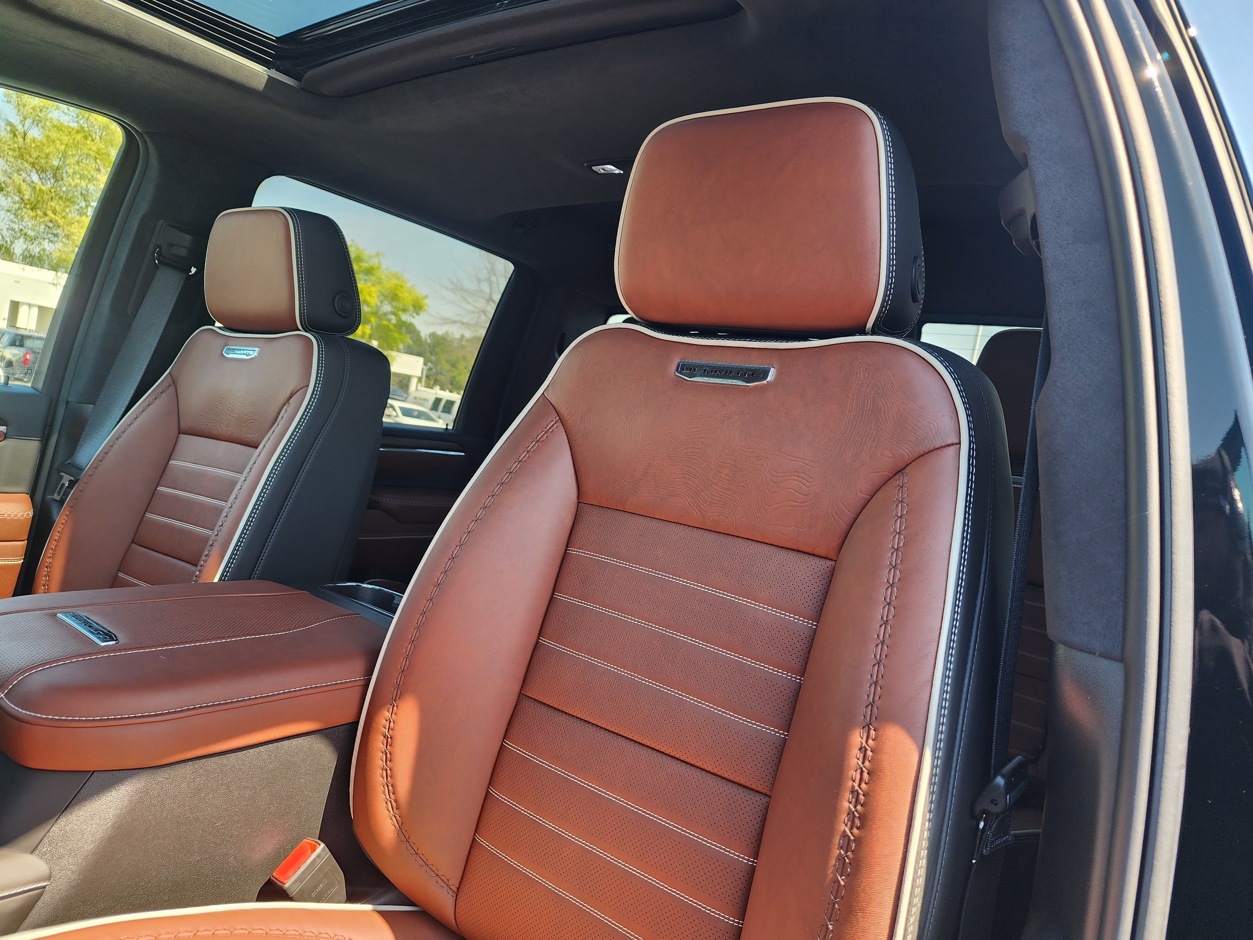 Used 2025 GMC Sierra 3500 Denali Ultimate image 21