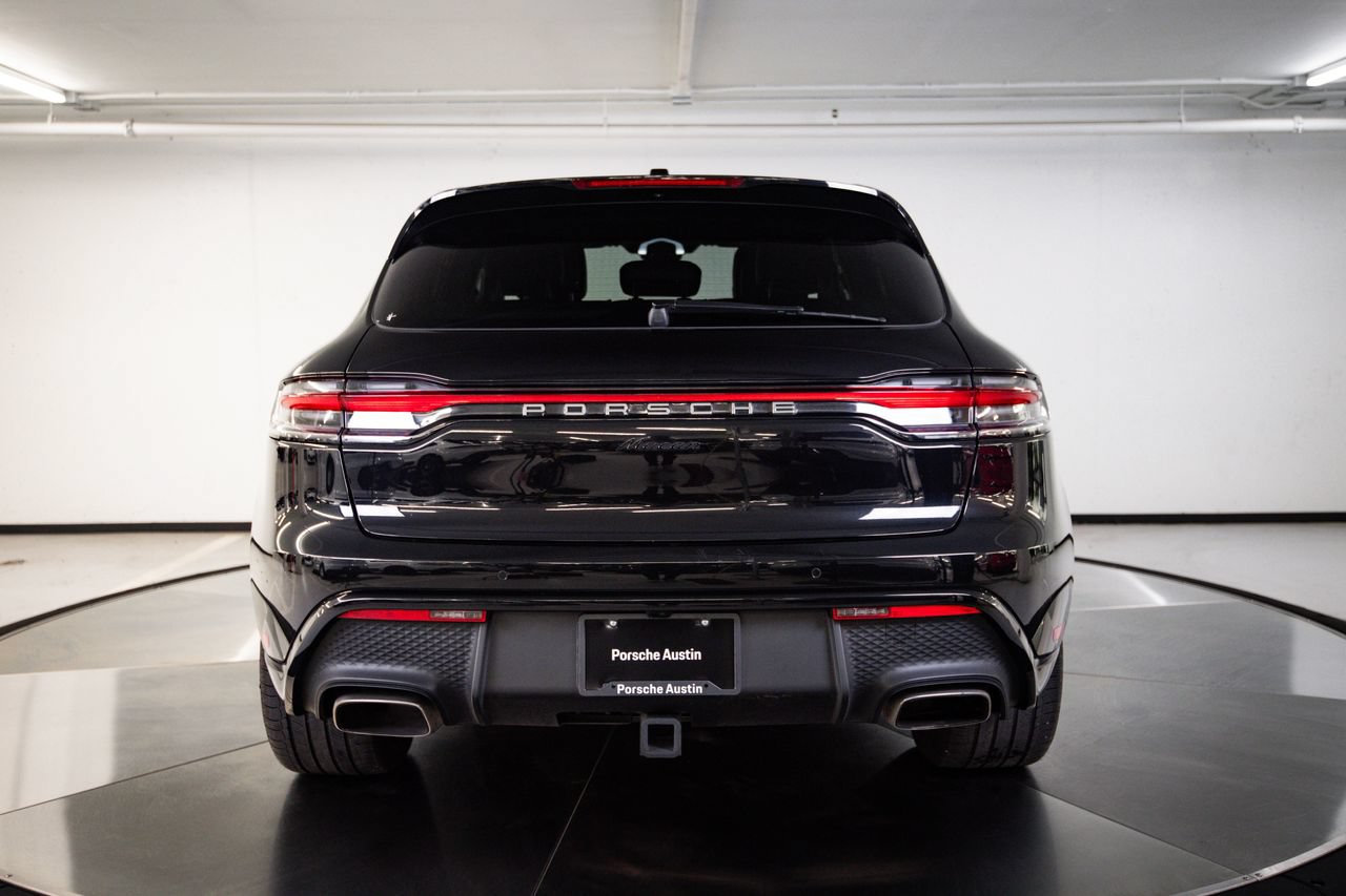 Certified 2023 Porsche Macan AWD/4WD image 6