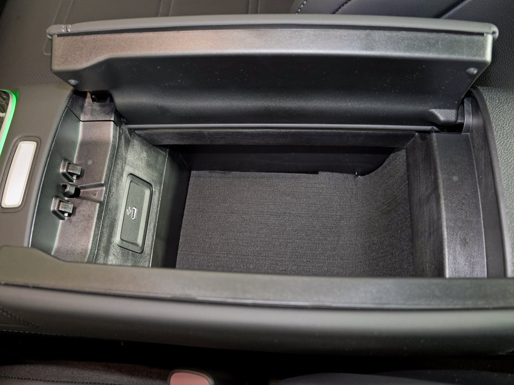 New 2027 Mercedes-Benz E 53 AMG e 4MATIC Sedan image 23