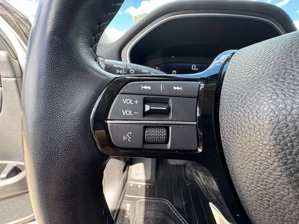 Used 2023 Honda Pilot Elite image 17