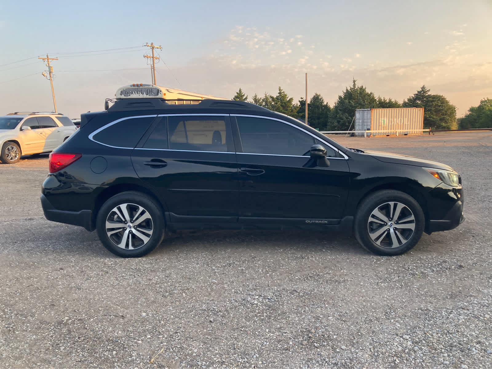 Used 2018 Subaru Outback 3.6R Limited w/ Popular Package #2 AWD/4WD image 8