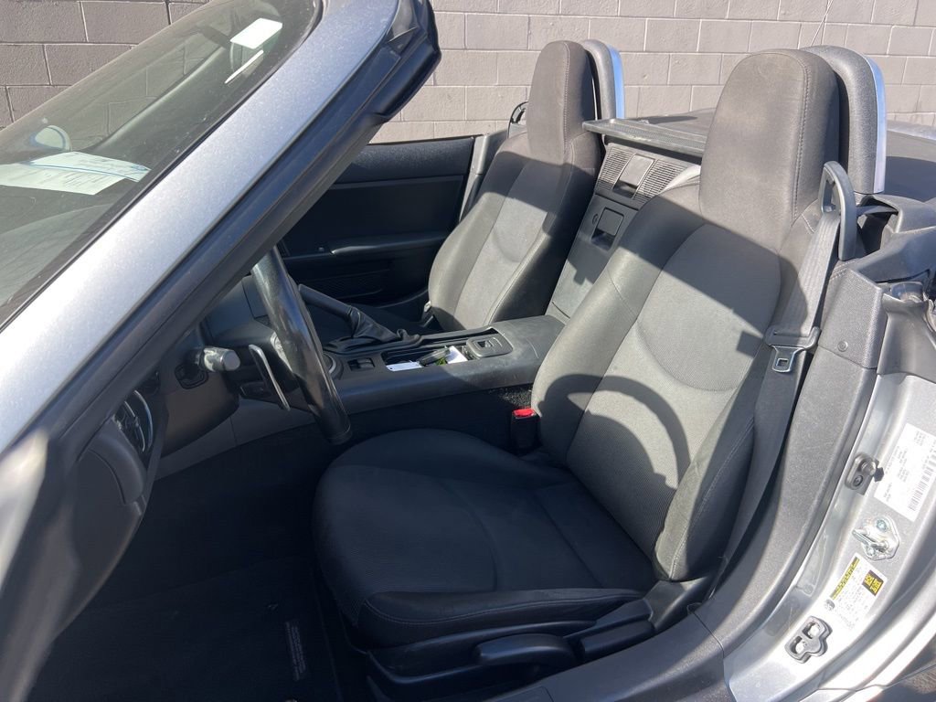 Used 2014 MAZDA MX-5 Miata Sport image 19