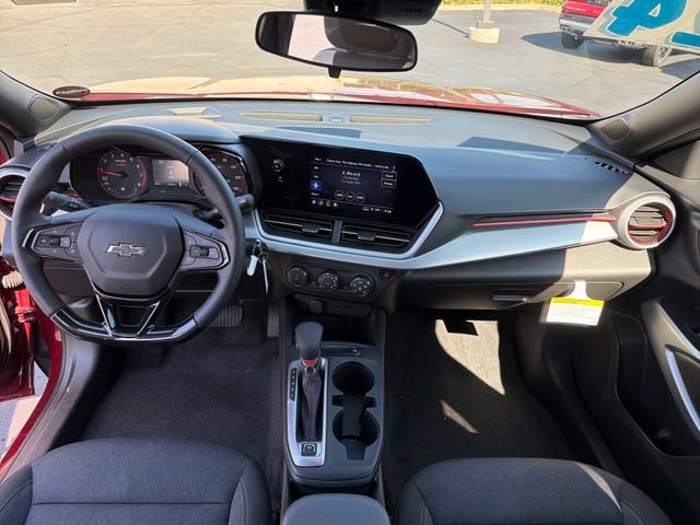 Certified 2024 Chevrolet Trax RS w/ Driver Confidence Package FWD image 12