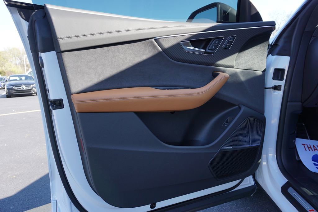 Used 2025 Audi RS Q8 performance image 14