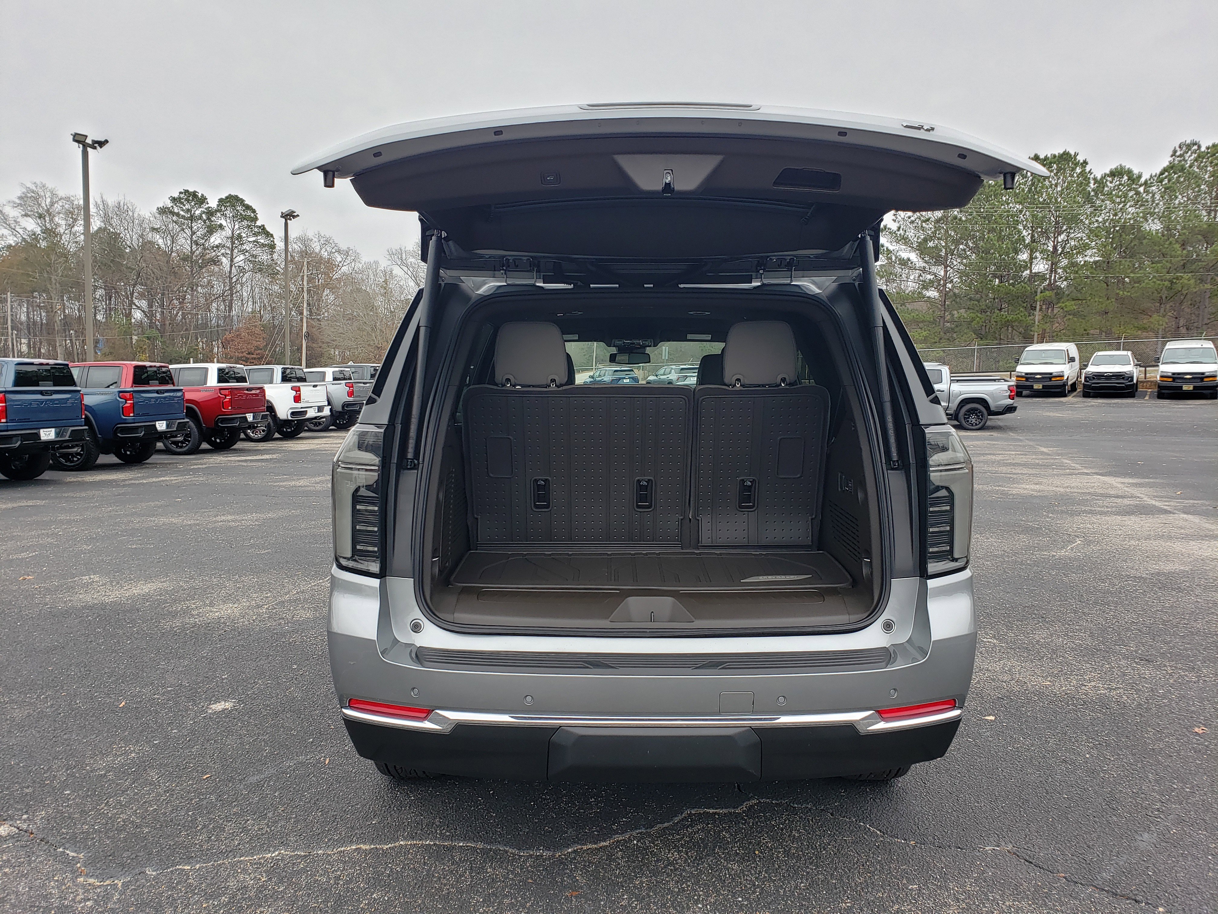 New 2026 Chevrolet Tahoe LT w/ Comfort Package image 9