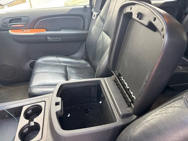 Used 2009 Chevrolet Tahoe LT w/ Luxury Package AWD/4WD image 25