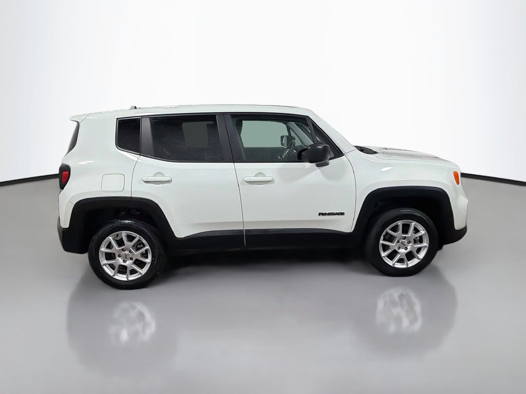 Used 2023 Jeep Renegade Latitude AWD/4WD image 10