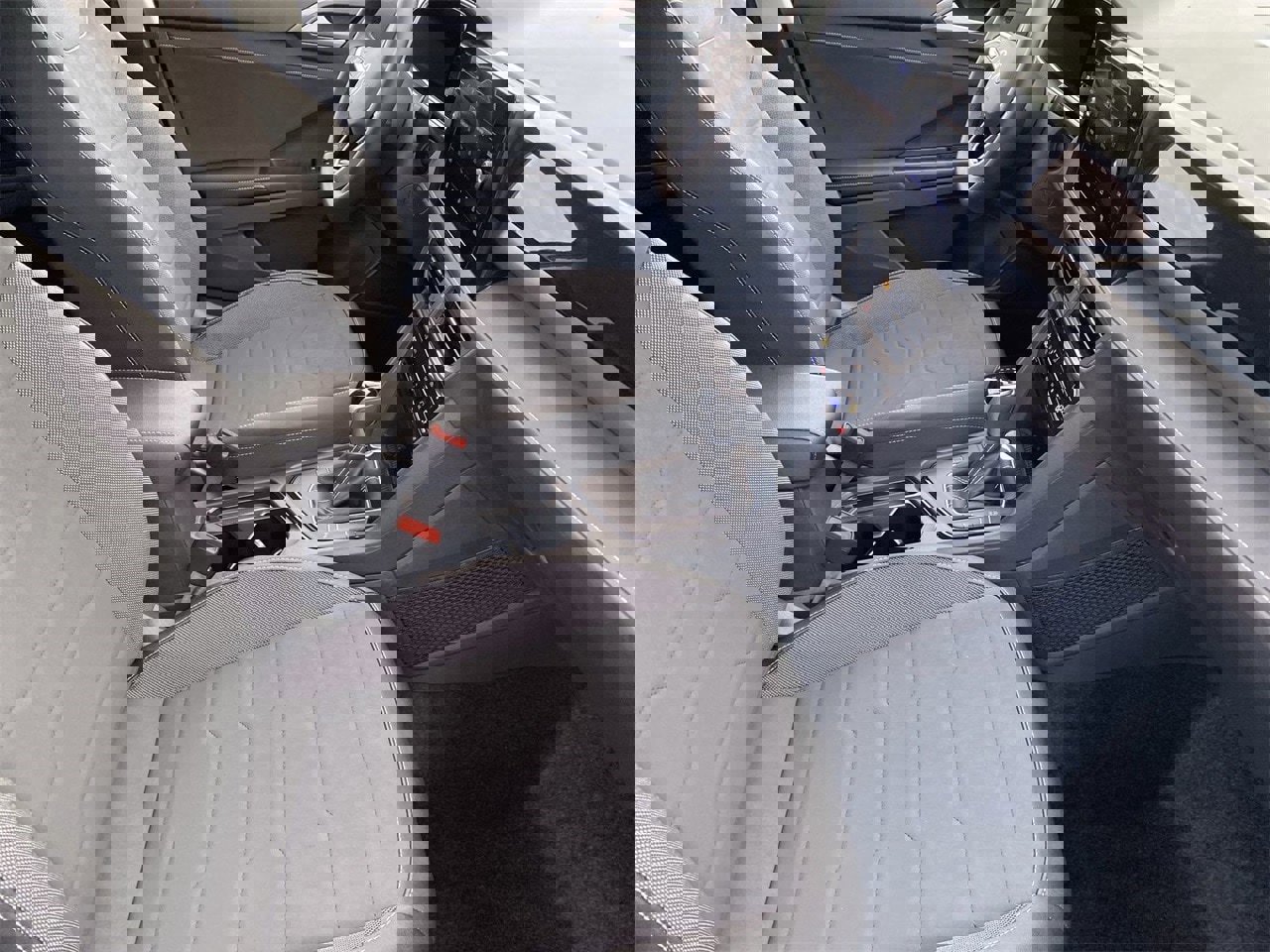 New 2026 Volkswagen Taos SE image 8