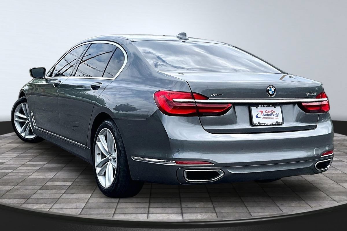 Used 2018 BMW 750i xDrive AWD/4WD image 7