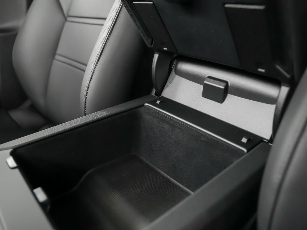 New 2026 Porsche Cayenne Coupe AWD/4WD image 32