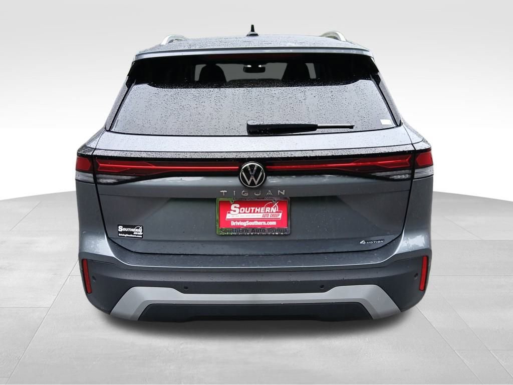 New 2025 Volkswagen Tiguan S w/ 18" Wheel Package image 4