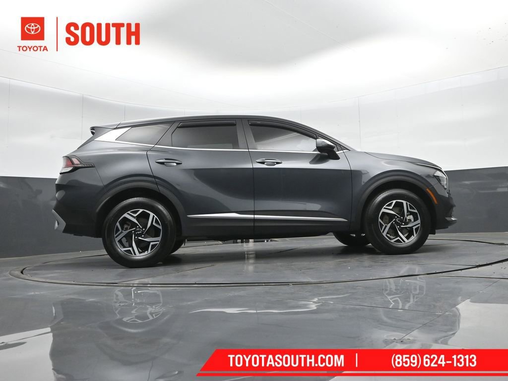 Used 2024 Kia Sportage LX image 36