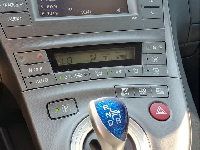 Used 2014 Toyota Prius Two FWD image 9