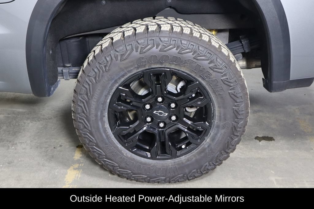 Used 2024 Chevrolet Silverado 1500 ZR2 w/ Technology Package AWD/4WD image 44