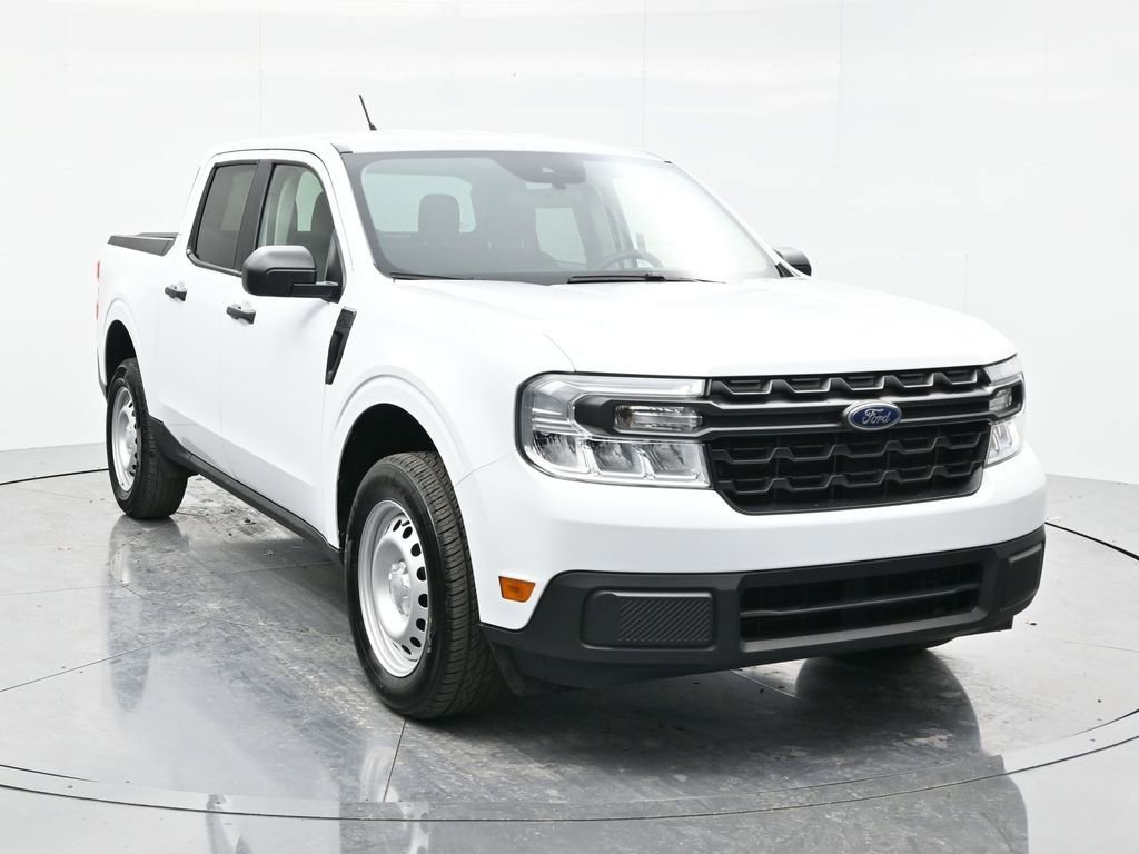 Used 2024 Ford Maverick XL image 3