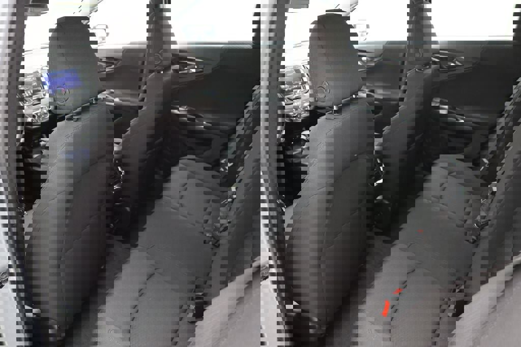 Used 2024 Chevrolet Malibu LT image 11