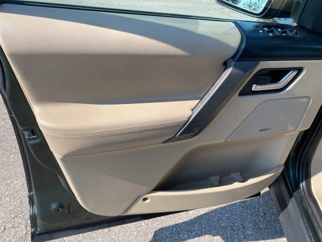 Used 2009 Land Rover LR2 HSE image 16